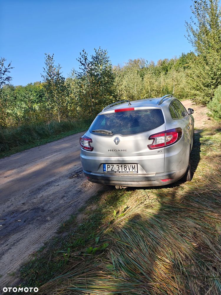 Renault Megane 2015 photo 2
