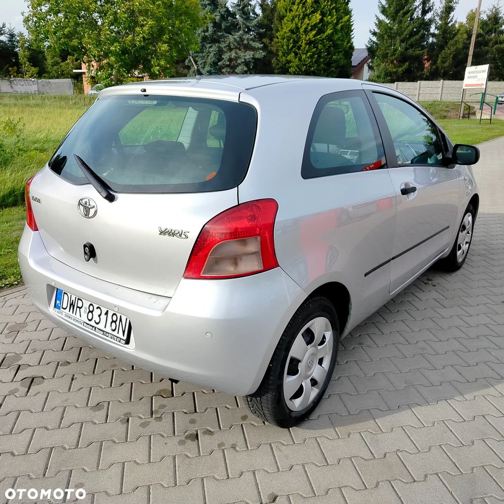 Toyota Yaris 1.0 Luna A/C - 8
