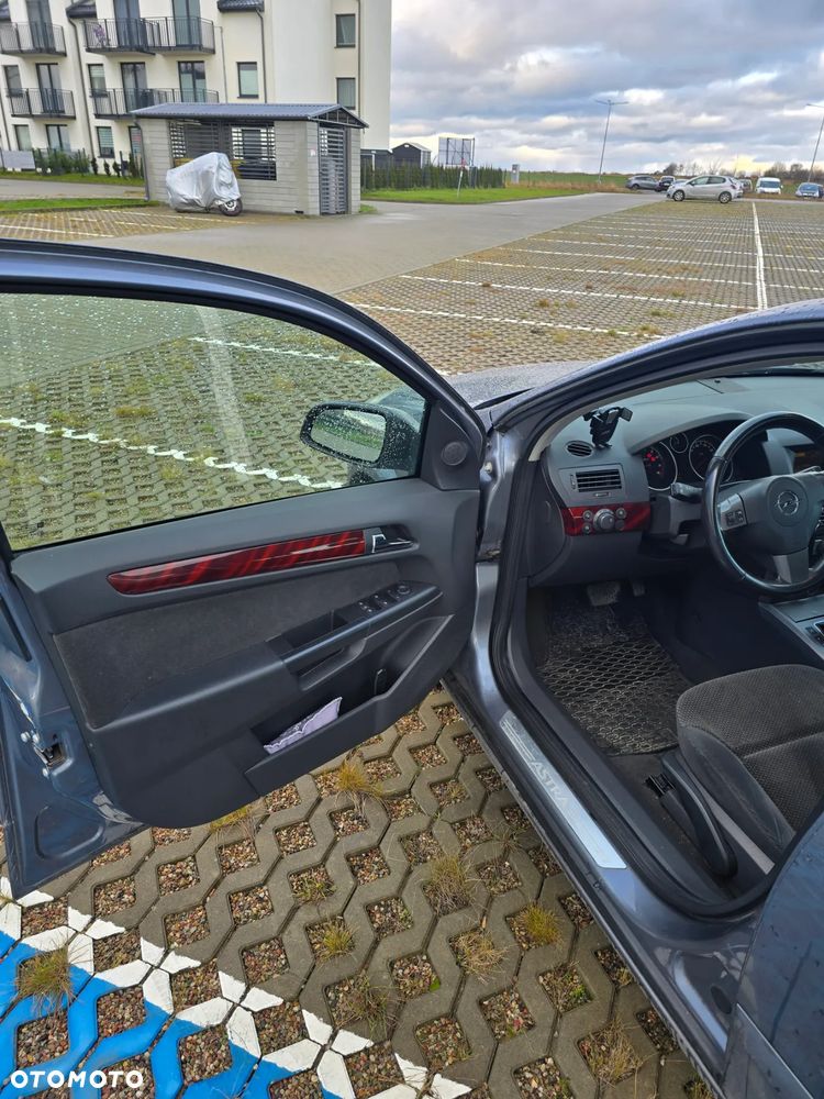 Opel Astra 1.8 Cosmo - 17