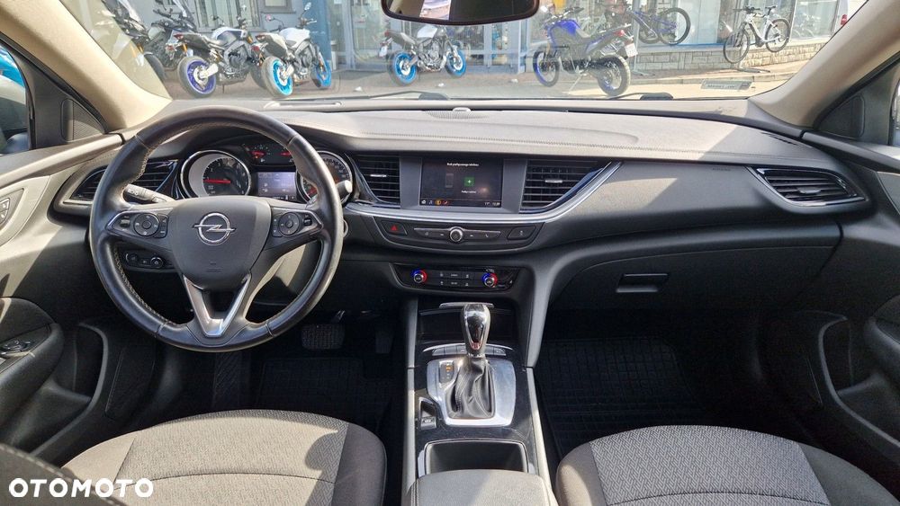 Opel Insignia 1.5 T Enjoy S&S - 23