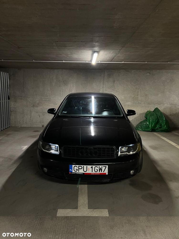 Audi A4 Avant 2.5 TDI Quattro - 12