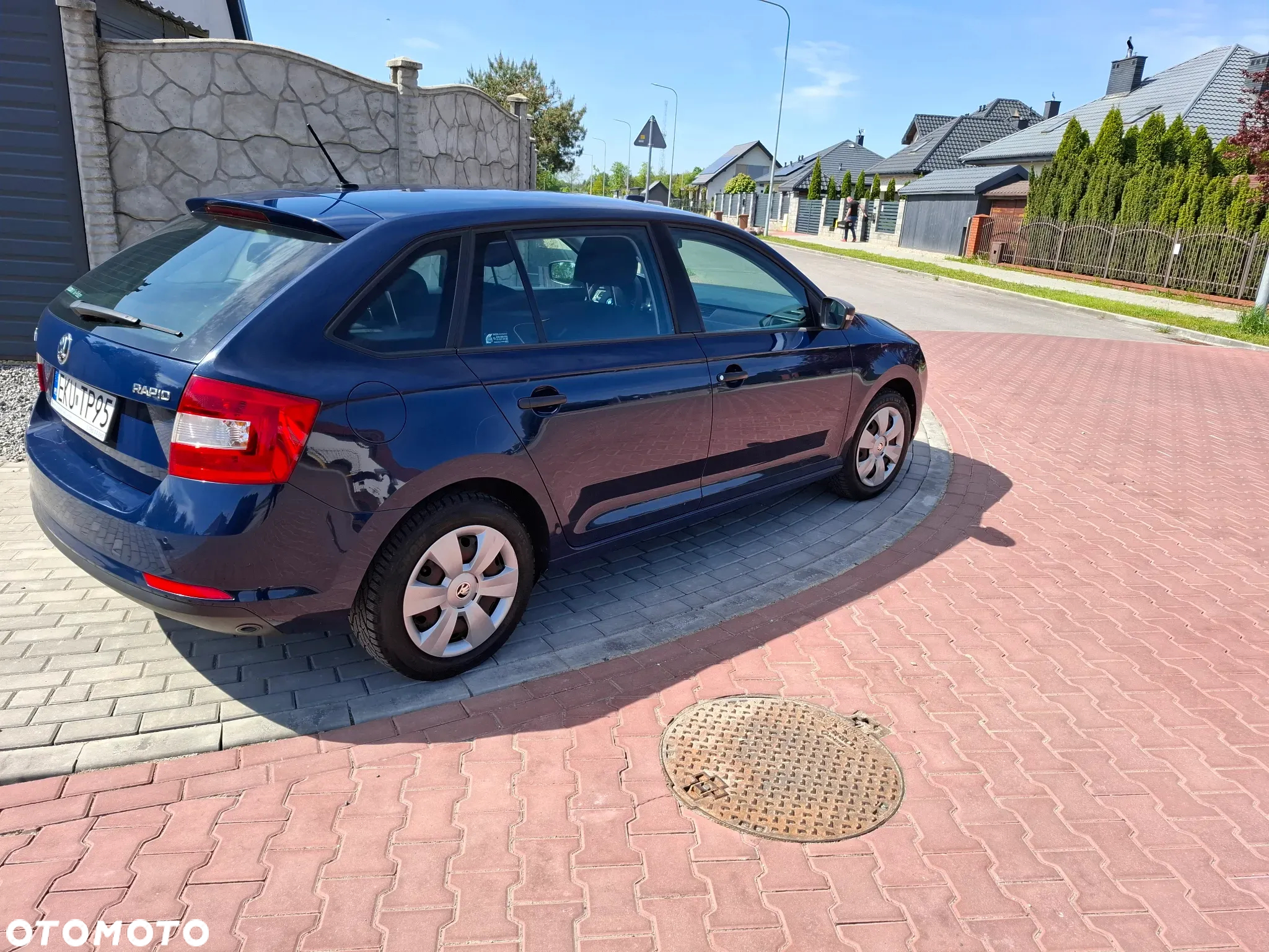 Skoda RAPID 1.2 TSI Active - 5