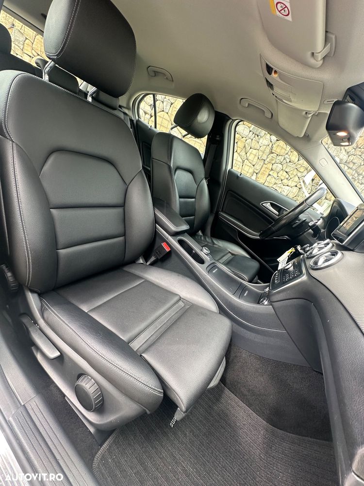 Mercedes-Benz GLA 200 (CDI) d 4Matic 7G-DCT Urban - 9