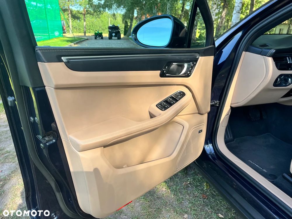 Porsche Macan Standard - 20