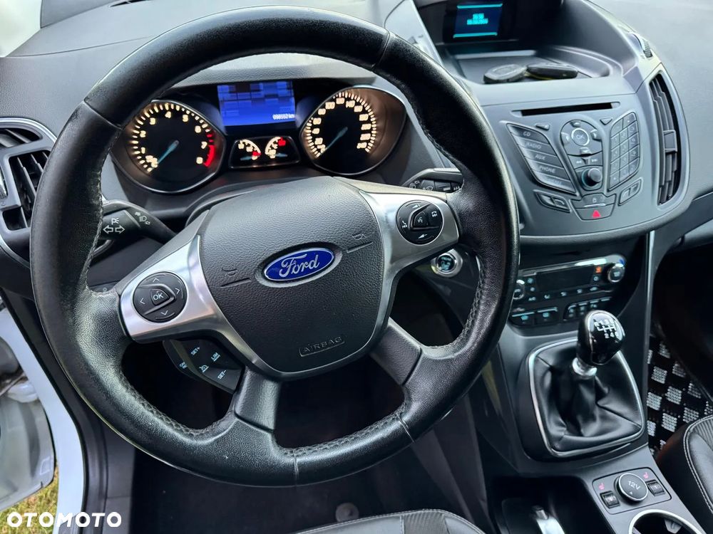 Ford Kuga - 13