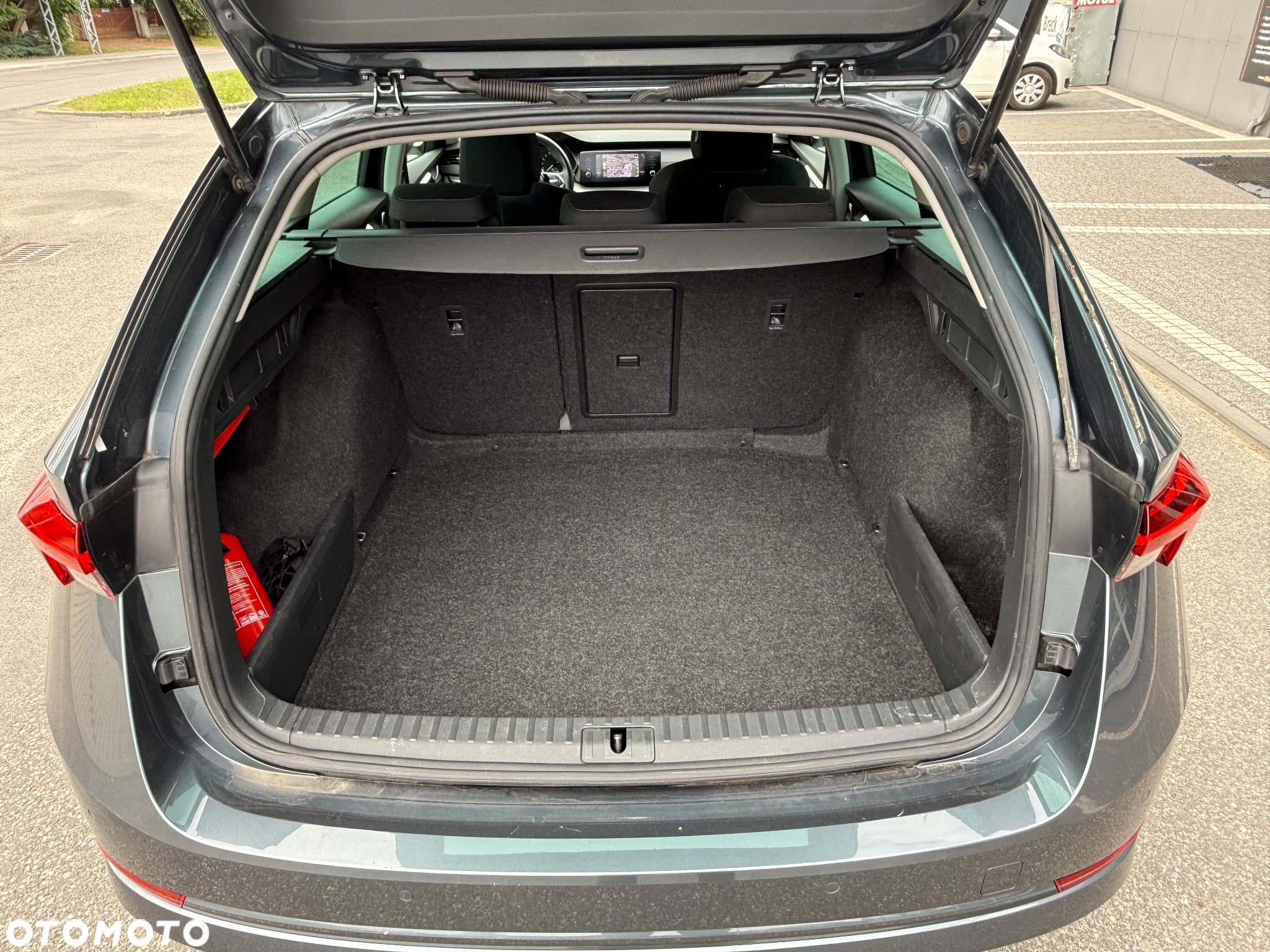Skoda Octavia 2.0 TDI Ambition DSG - 10