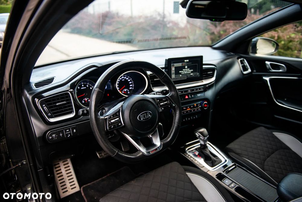 Kia ProCeed 1.4 T-GDI GT Line DCT - 16