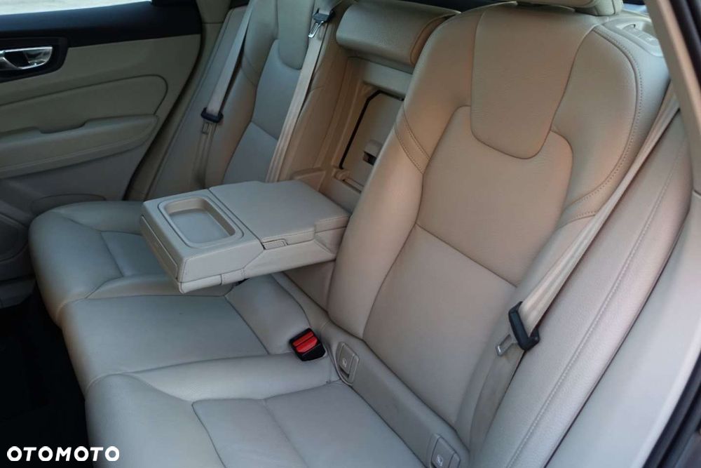 Volvo XC 60 - 9