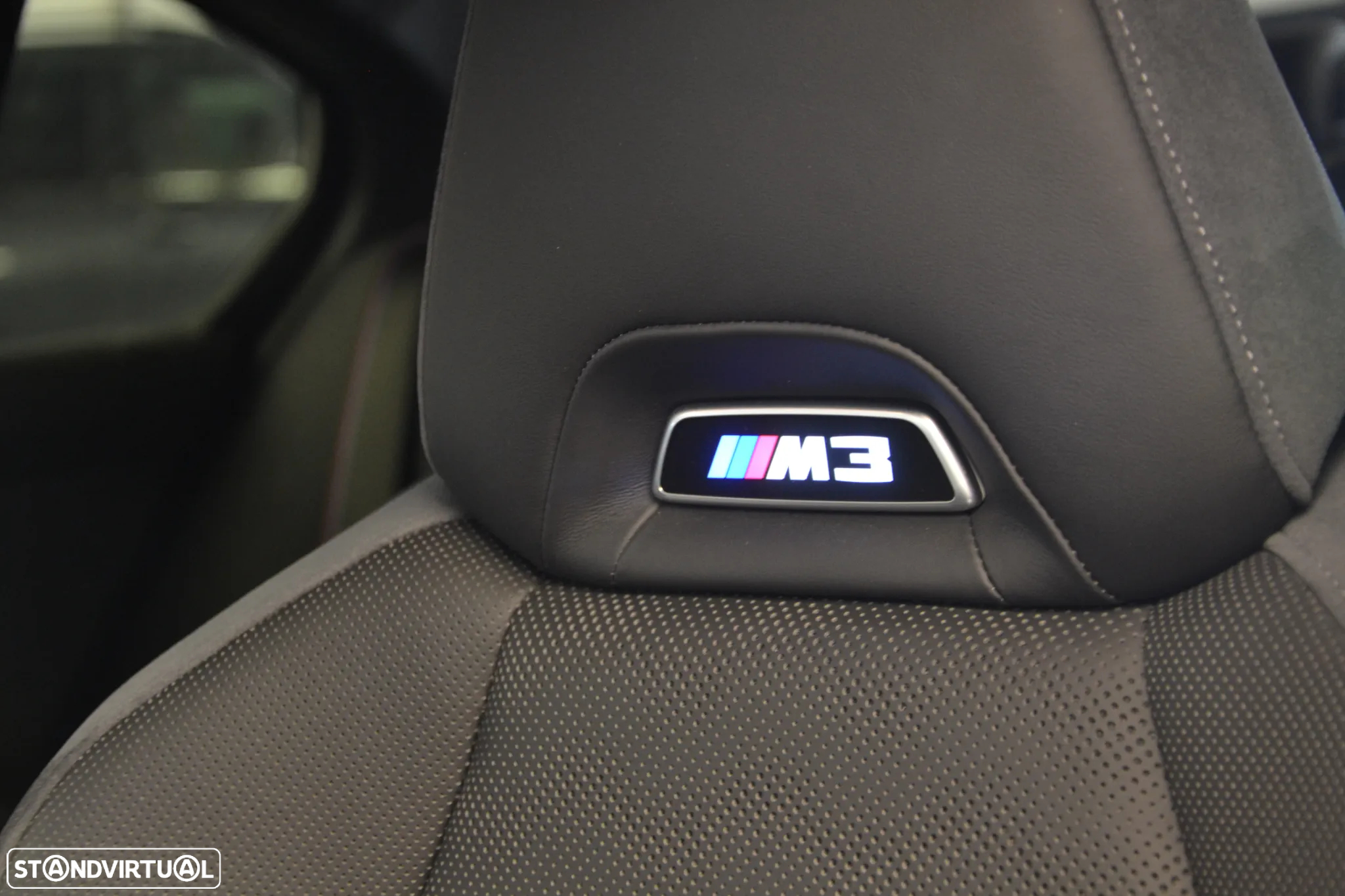 BMW M3 Competition xDrive - 21