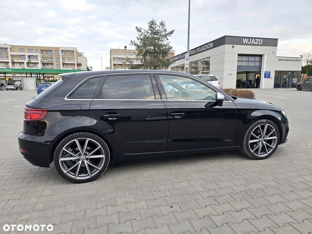 Audi A3 Sportback - 17