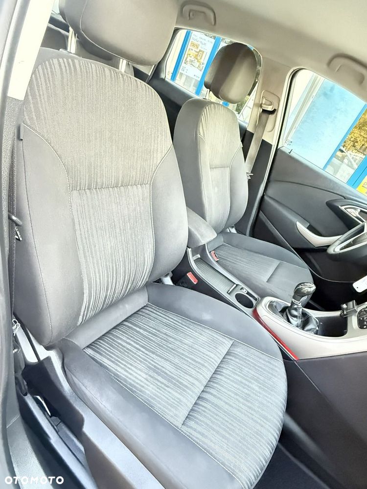 Opel Astra - 10