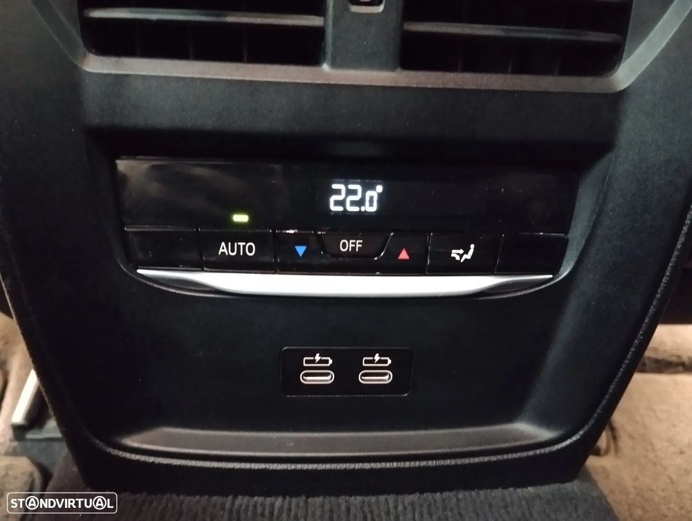 BMW 320 e Touring Corporate Edition Auto - 17