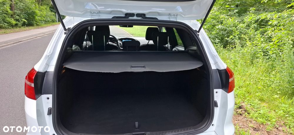 Ford Focus 1.5 EcoBoost ST-Line - 12