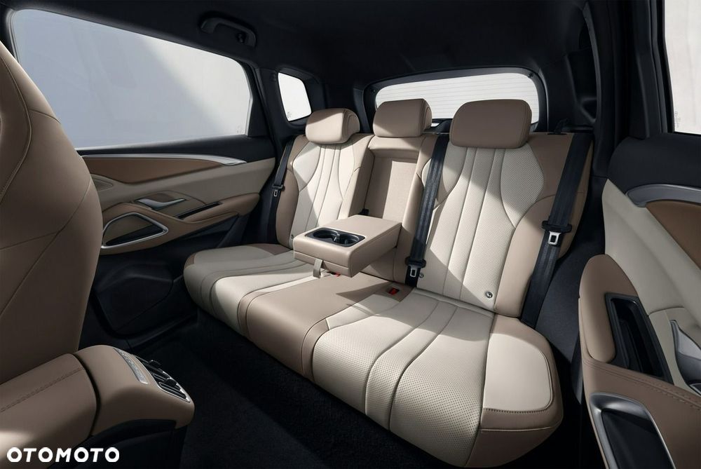BYD Sealion 5 - 11