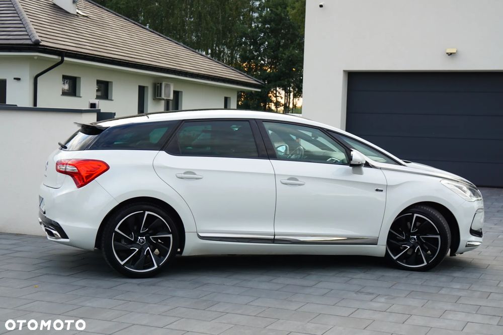 Citroën DS5 HDi 165 SportChic - 12