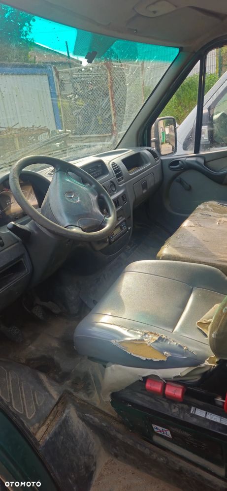 Mercedes-Benz Sprinter - 5