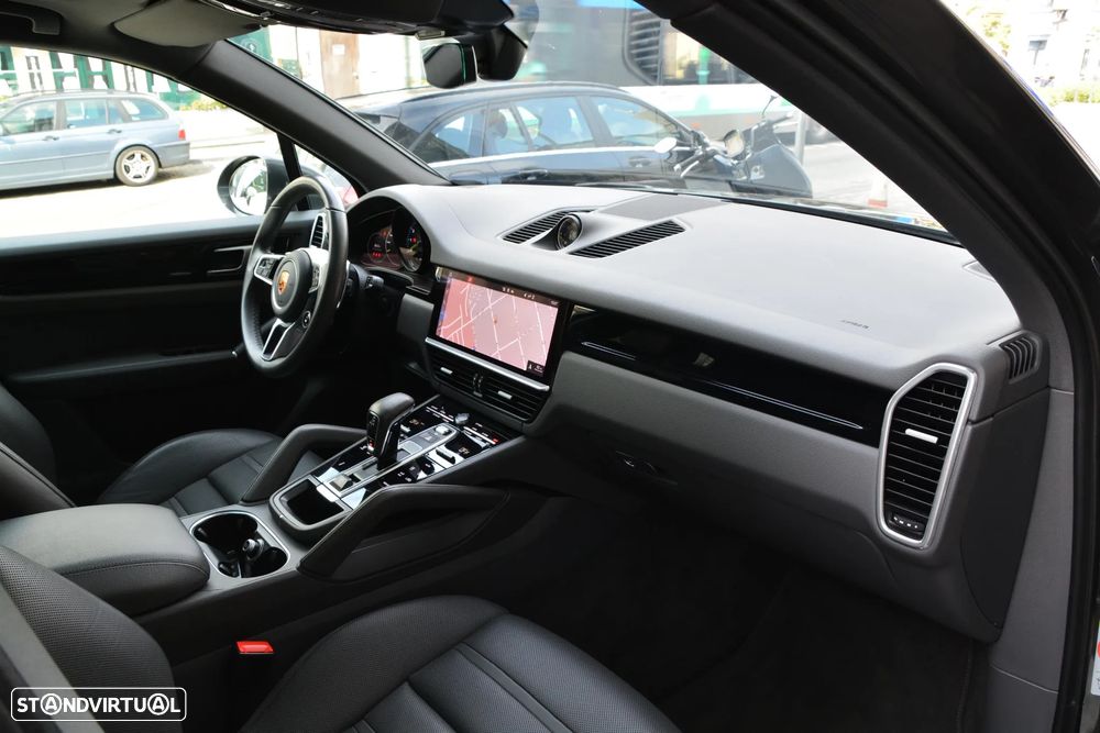 Porsche Cayenne E-Hybrid - 43