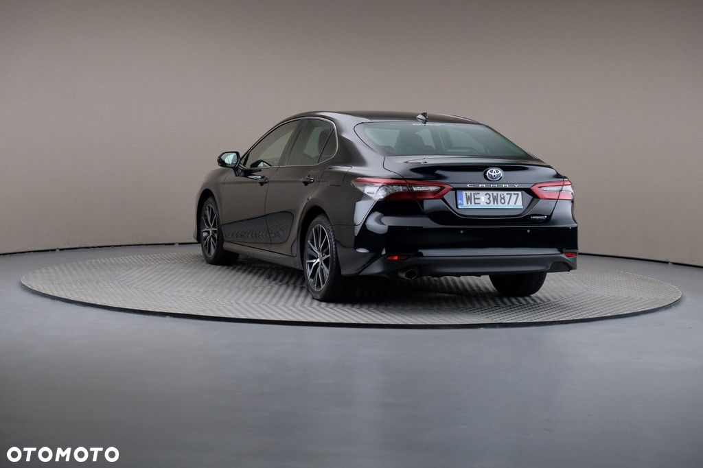 Toyota Camry - 2
