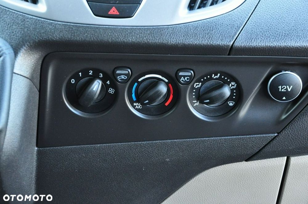 Ford Transit Custom L2H1 PKW VA Trend - 31