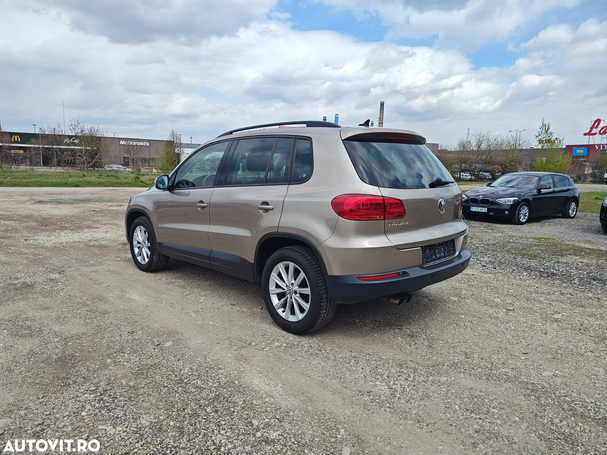 Volkswagen Tiguan 1.4 TSI BMT Sport&Style - 3