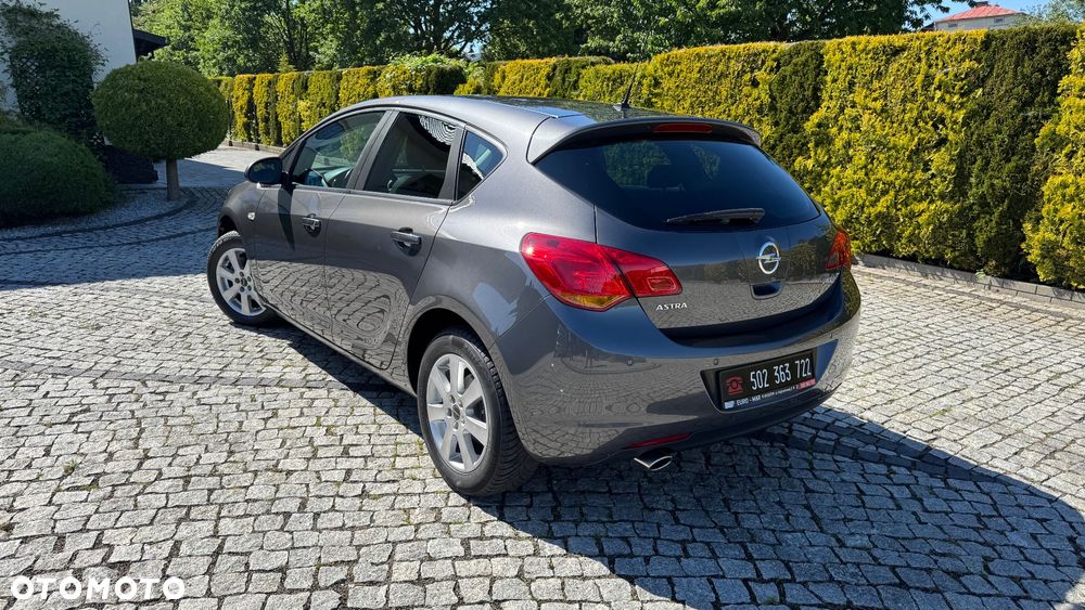 Opel Astra - 6