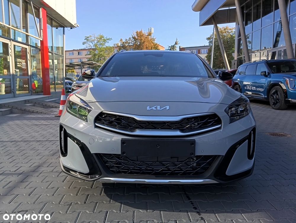 Kia XCeed 1.6 T-GDI Tribute DCT - 2