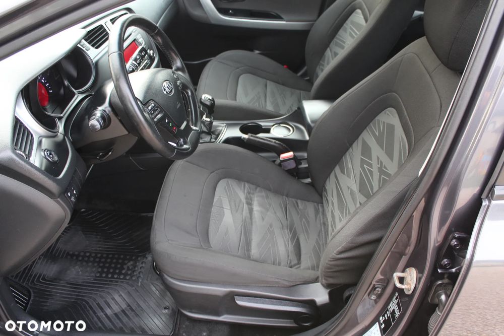Kia Ceed 1.6 GDI Business Line - 16