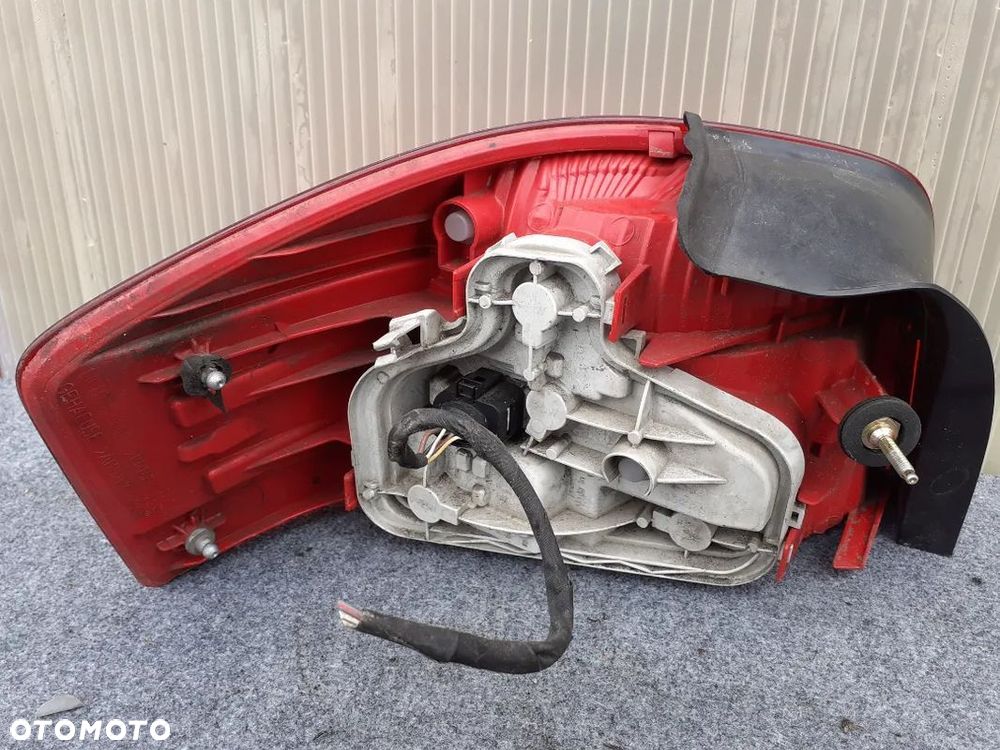 AUDI A3 8P LAMPA TYŁ TYLNA PRAWA ORYGINAŁ WYSYŁKA! - 4