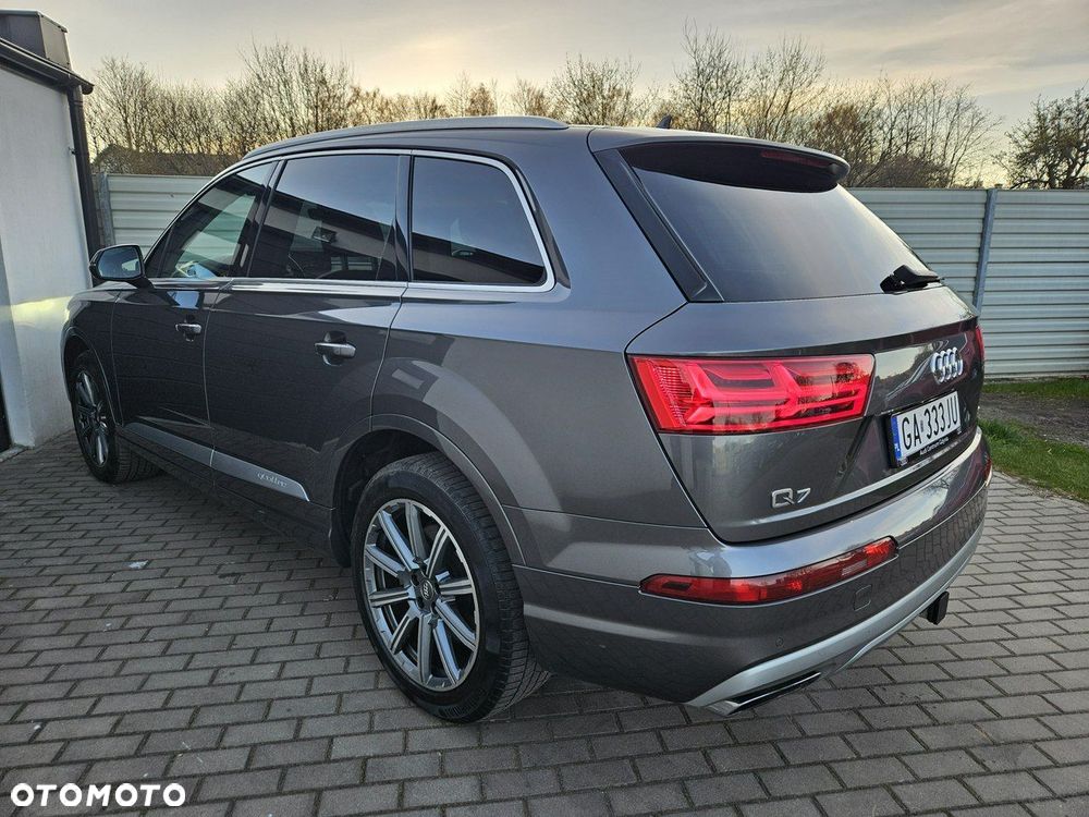 Audi Q7 - 2