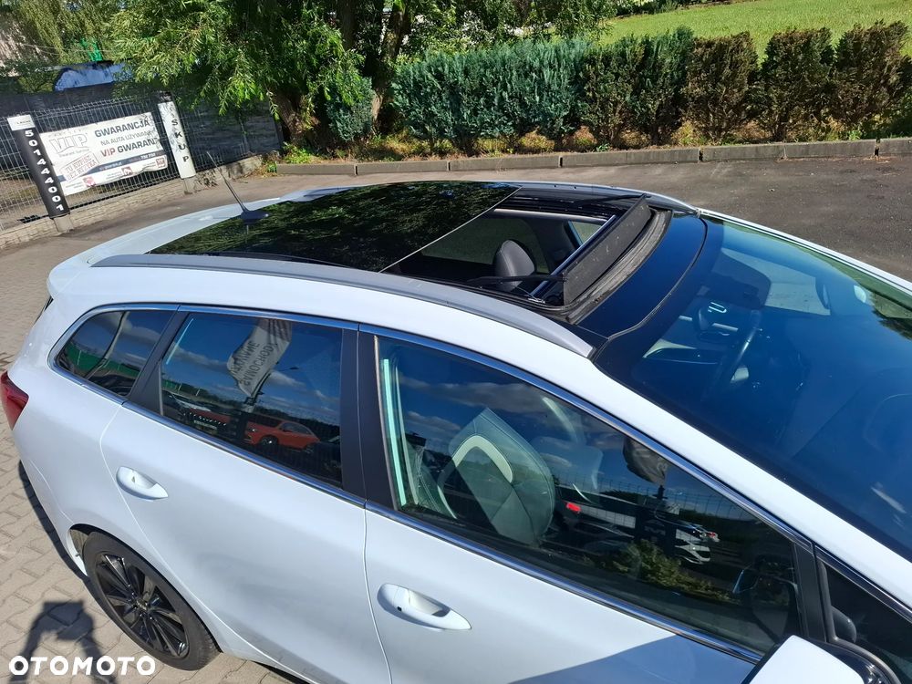 Kia Ceed - 9
