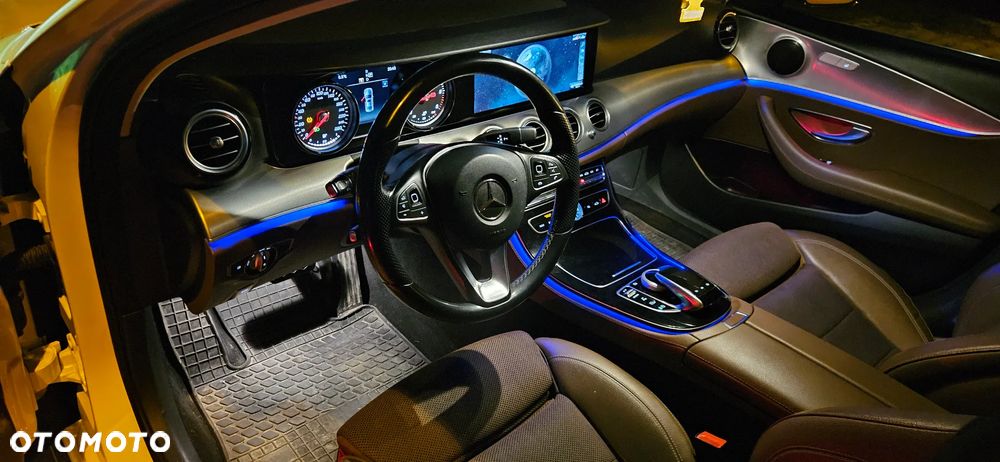 Mercedes-Benz Klasa E 220 d 4-Matic Business Edition 9G-TRONIC - 23