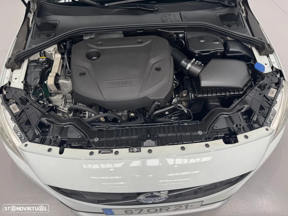 Volvo V60 2.0 D4 Momentum - 13