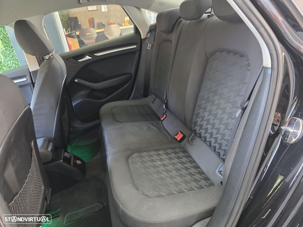 Audi A3 Limousine 1.6 TDI S-line - 15