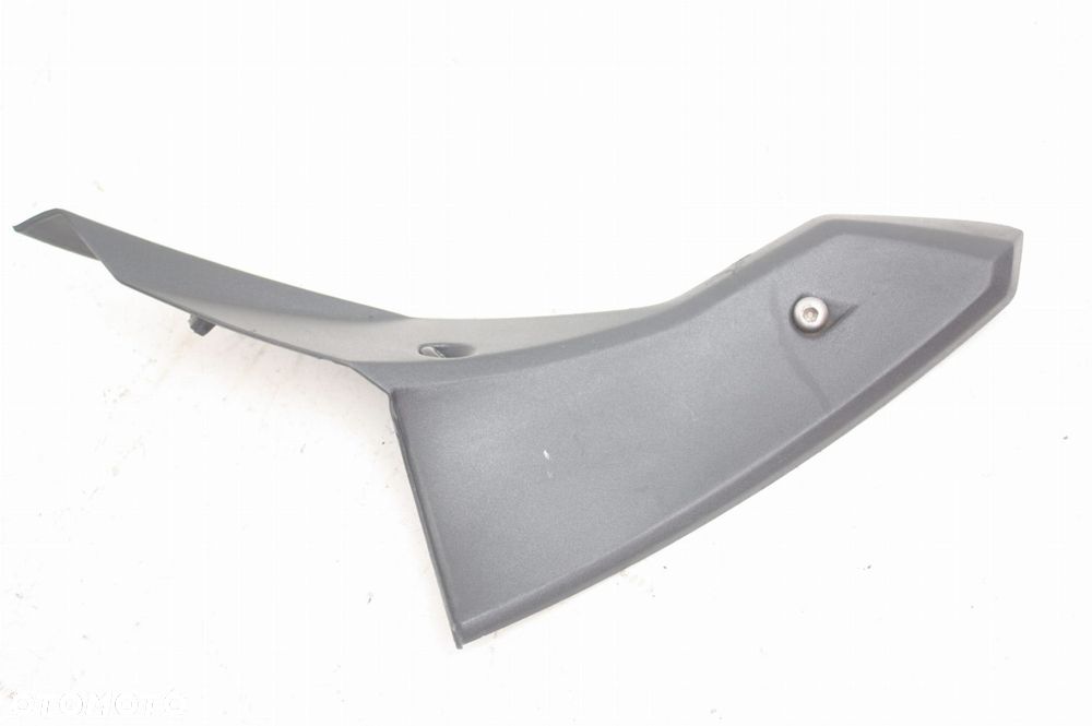 OWIEWKA OSŁONA PRAWA WYPEŁNIENIE Triumph Sprint ST 1050 - 3