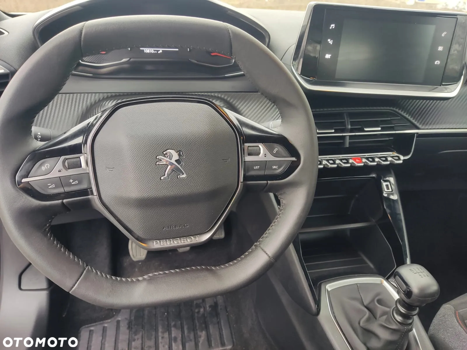 Peugeot 2008 - 13