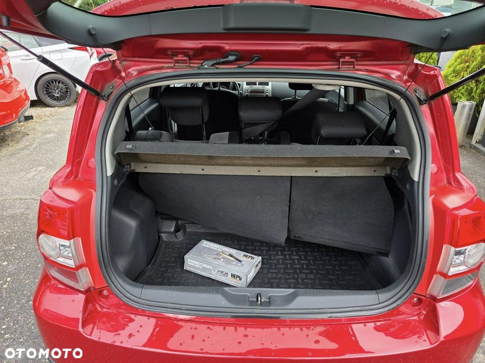 Toyota Urban Cruiser 1.33 Sol - 27