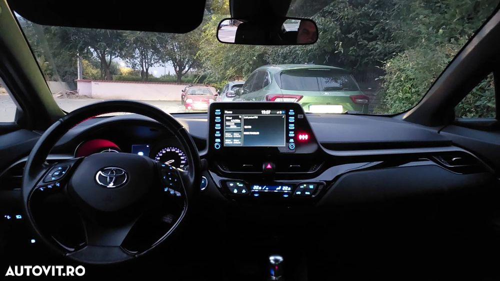 Toyota C-HR - 10