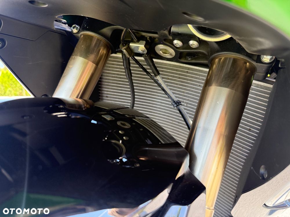 Kawasaki Ninja H2 SX - 34