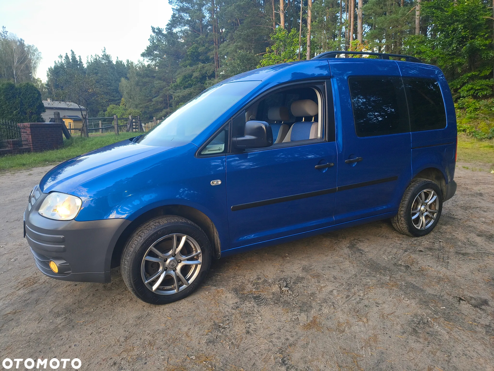 Volkswagen Caddy 1.6 Familie (7-Si.) - 11