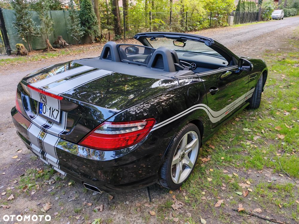 Mercedes-Benz SLK 200 (BlueEFFICIENCY) 7G-TRONIC - 38