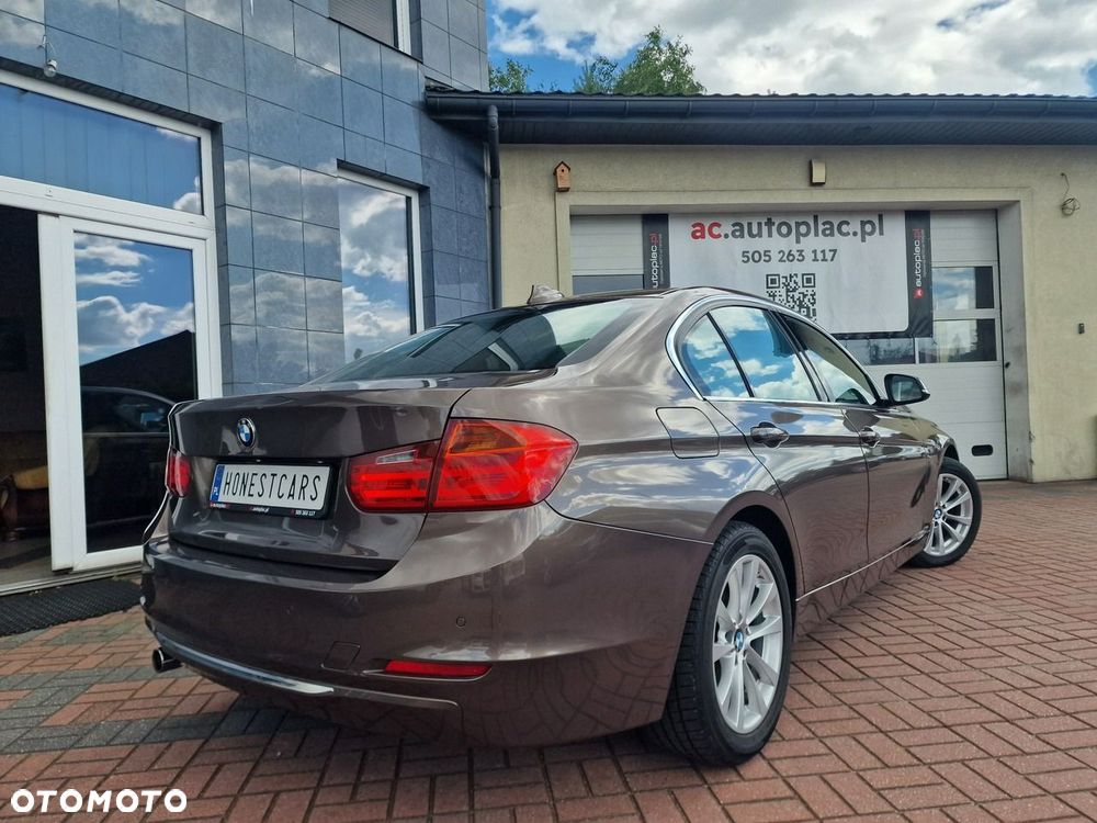 BMW Seria 3 318d Luxury Line - 15