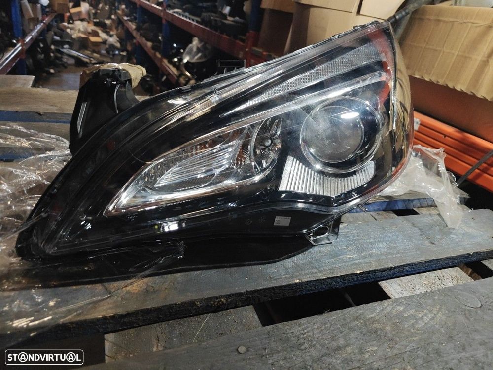 Farol Frente Esquerdo / Otica Esquerda Opel Astra J (P10)  39035871 Al - 4