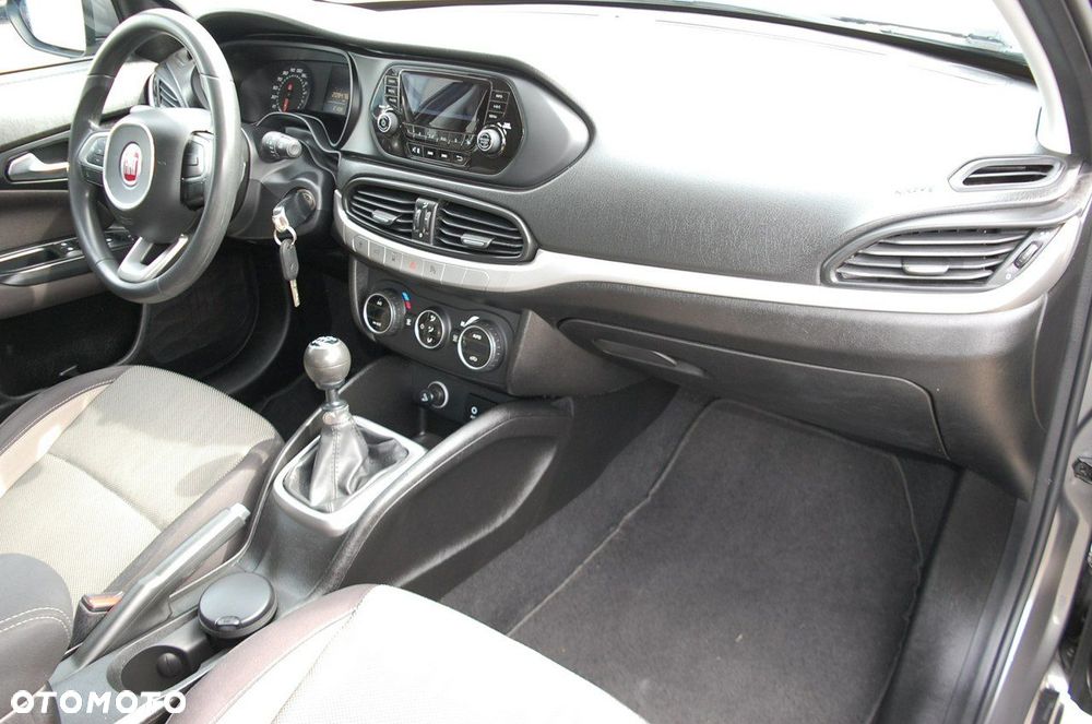 Fiat Tipo - 24