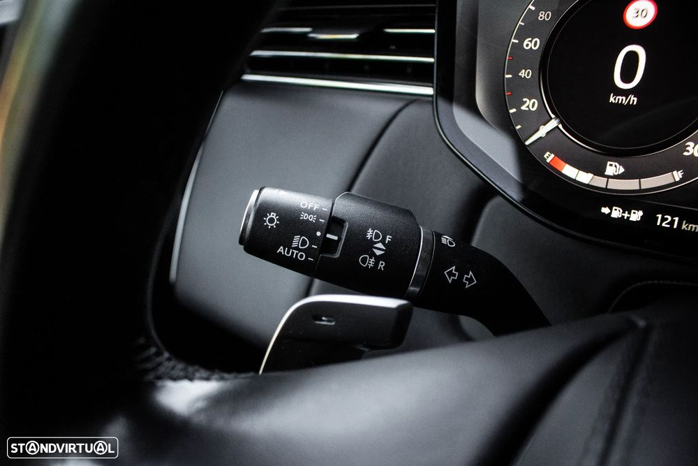 Land Rover Range Rover Sport P440e Dynamic SE - 17