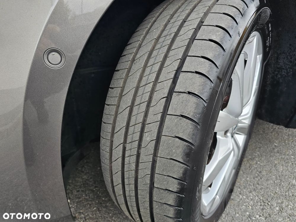 Volkswagen Golf VII Diesel 5-Türer Highline - 27