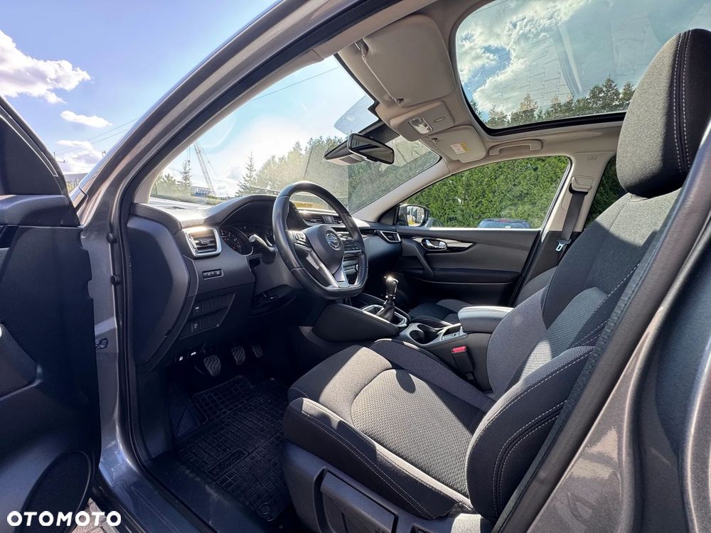 Nissan Qashqai 1.3 DIG-T N-Connecta - 17