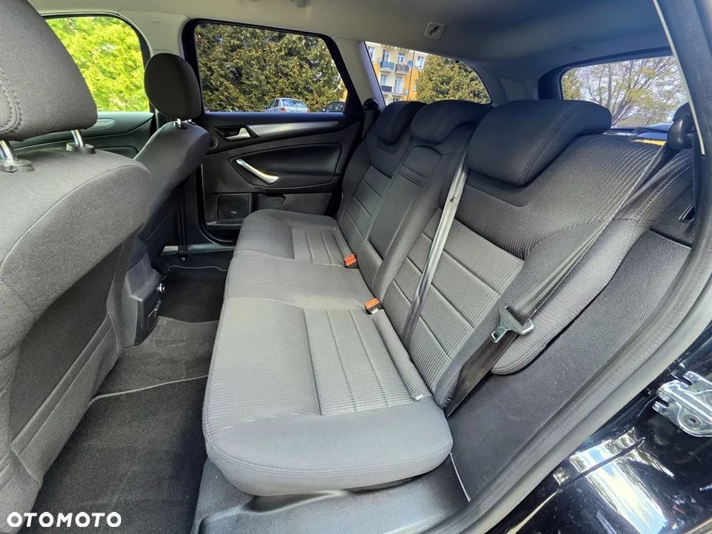 Ford Mondeo 2.0 TDCi Business Edition - 29
