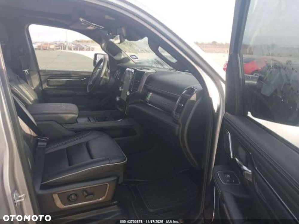 RAM 1500 - 11