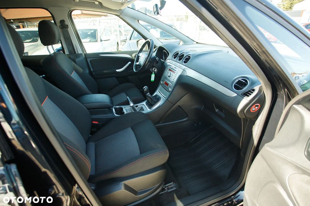 Ford S-Max 2.0 FF Titanium - 31