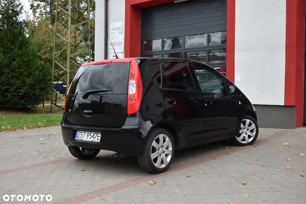 Mitsubishi Colt - 30